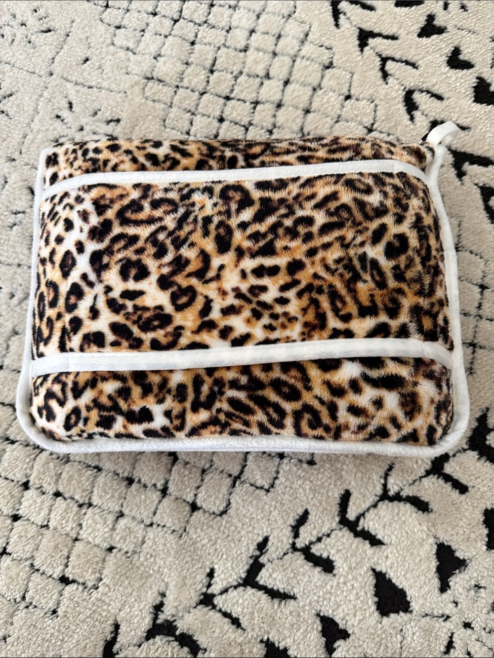 Leopard Print Travel Blanket - Picture 2 of 3